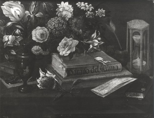 Sotheby's — Anonimo spagnolo sec. XVII/ XVIII - Natura morta con vaso di fiori, libri, clessidra e lettera — insieme
